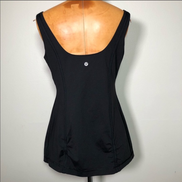 LULULEMON - EUC Shelf Bra Tank (12) - Picture 2 of 10